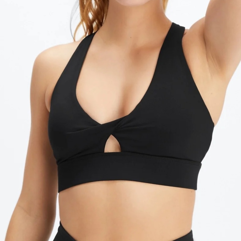 Fabletics Oasis Twist Sports Bra NWT